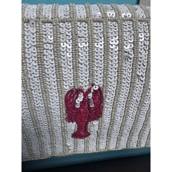 VIRAL TIKTOK HTF HANDCRAFTED IN INDIA BEADED LOBSTER BAG “BEAUTIFUL” - Picture 4 of 11